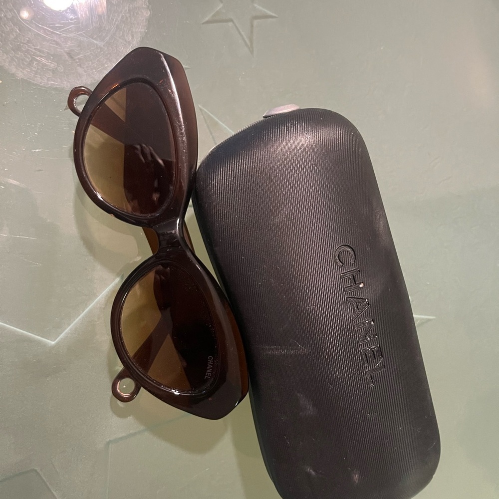 CHANEL Dark Brown Cat-Eye Sunglasses
